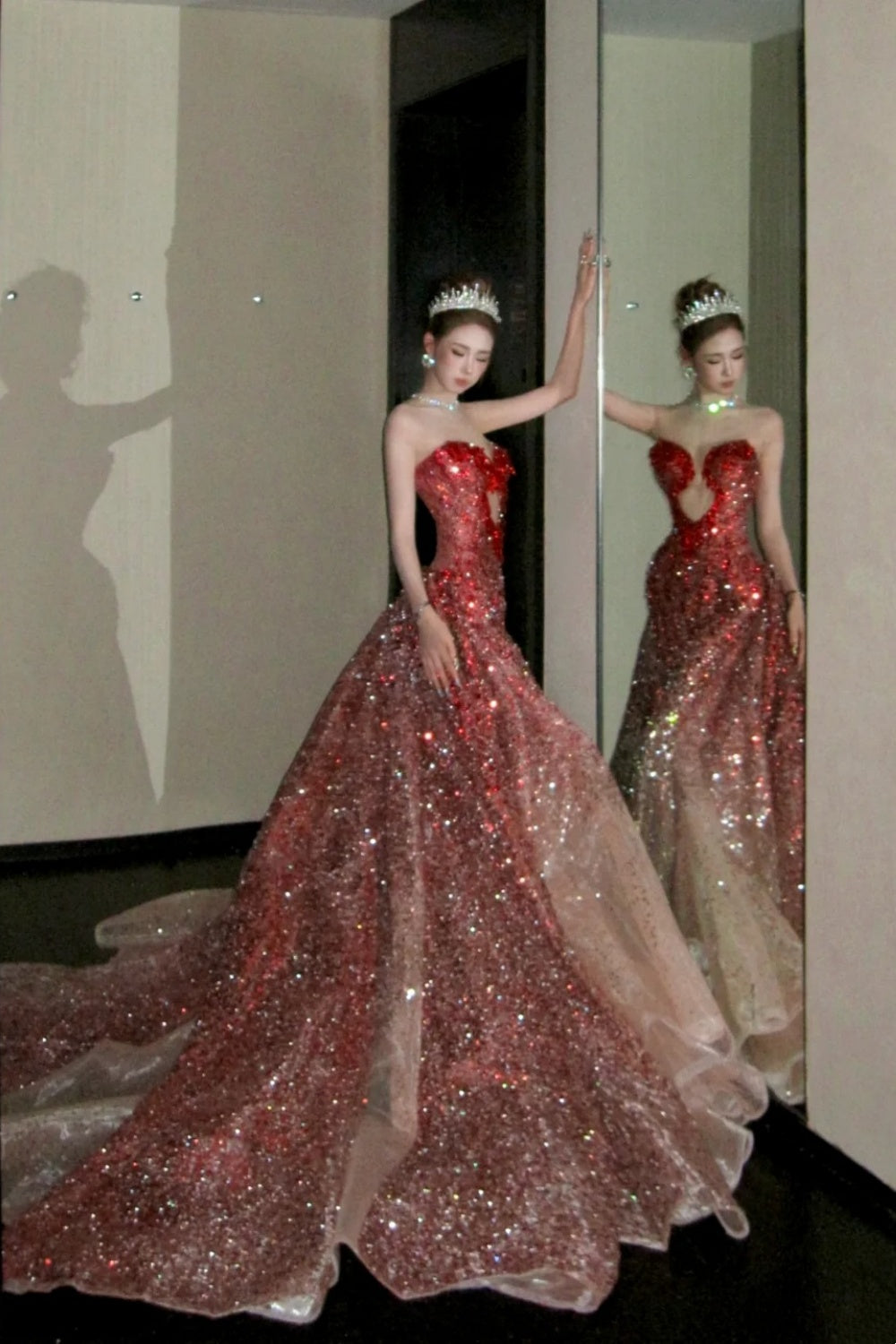 girlhomeshops- Red Divine Robe, Red Sparkle Waist Hip Ratio Mermaid Tail Dress gh6210