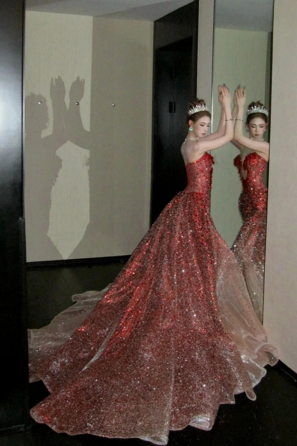 girlhomeshops- Red Divine Robe, Red Sparkle Waist Hip Ratio Mermaid Tail Dress gh6210