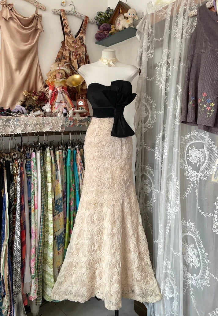 Robe de soirée longue en dentelle exquise à épaules dénudées noire et rose gh3384