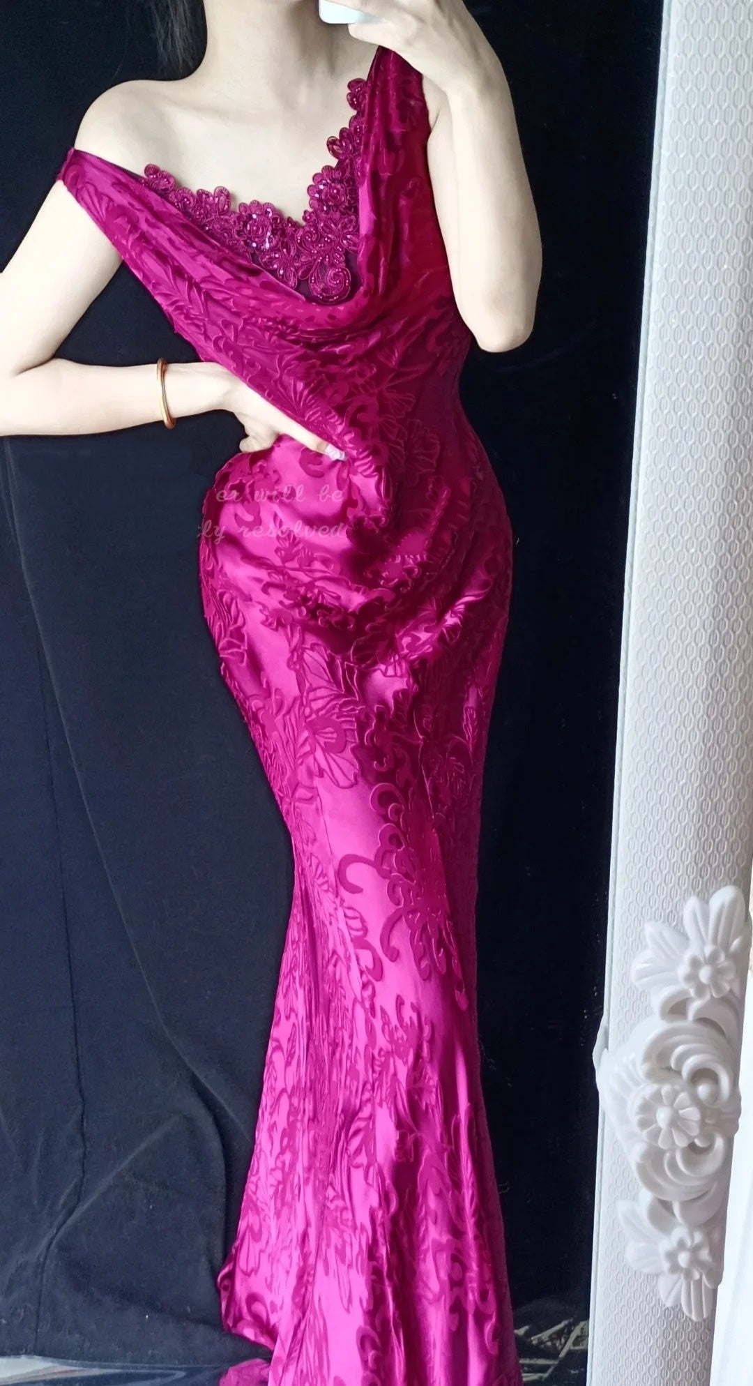 Dark Pink Vintage Floral Elegant Long Lace Neckline Satin Mermaid Fitted Ball Gown Evening Gown Party Dress gh4711