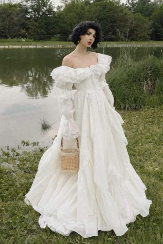 girlhomeshops- White Long-Sleeved Floor-Length Ball Gown With Tulle gh6220