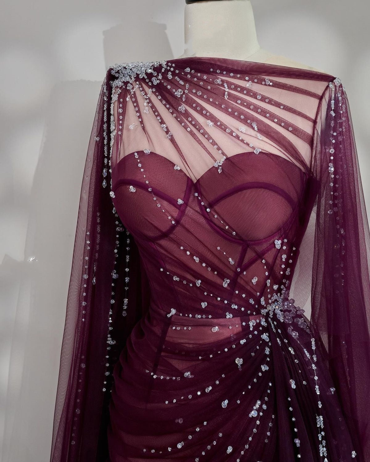 Girlhomeshops - Schwarz/Weinrot/Hellbraun Exquisite Perlenbesetzter Herzausschnitt Langes Tüll-Ballkleid Abendkleid Partykleid gh5386