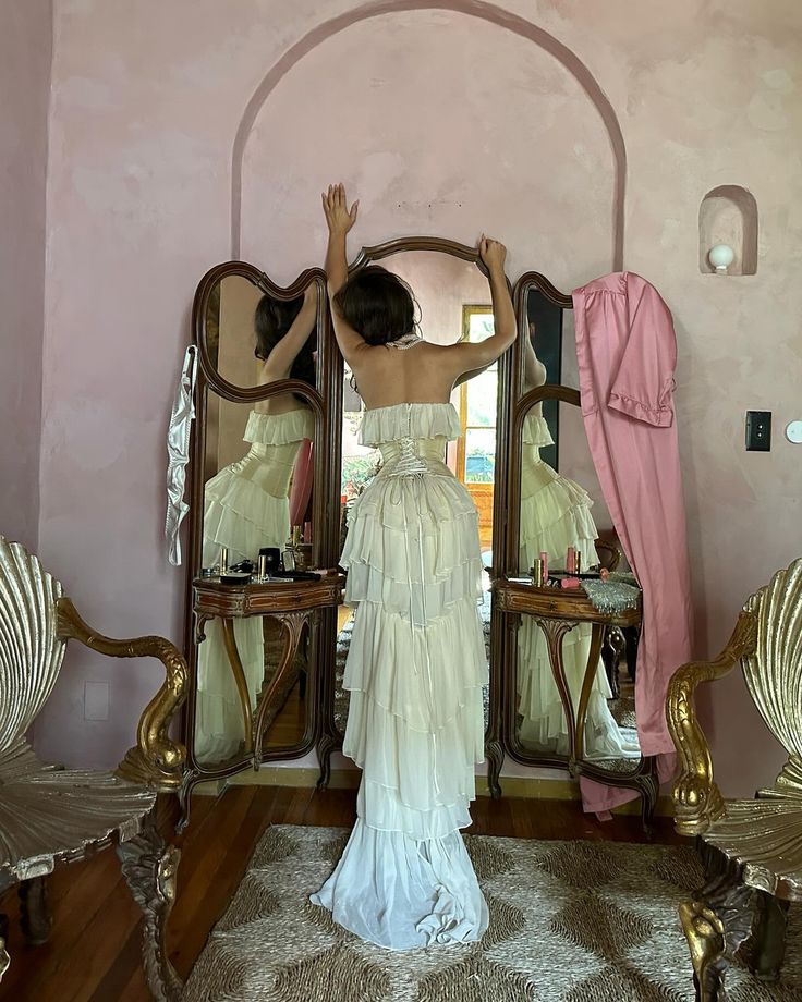 White Vintage Fashion A-line Off-shoulder Long Chiffon tulle Tiered Ruffle Ball Gown Evening Dress Party Dress Prom Dress gh3658