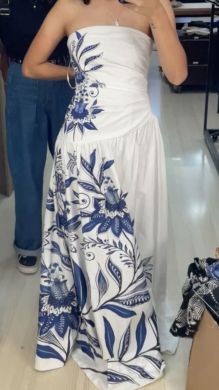 White & Blue Porcelain Bandeau Gown: Chinese Pattern, Fitted Waist, Evening Retro Dress gh6613