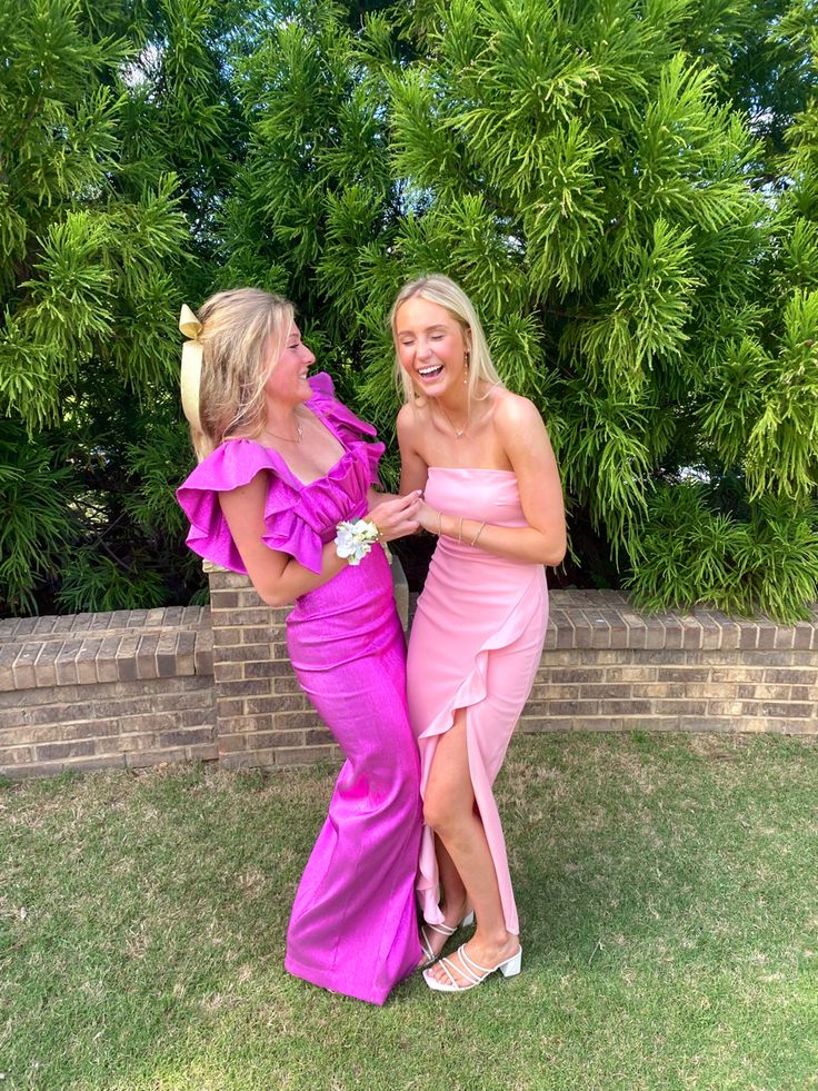 Robe de soirée longue en satin rose élégante à décolleté carré et fente sexy gh3358