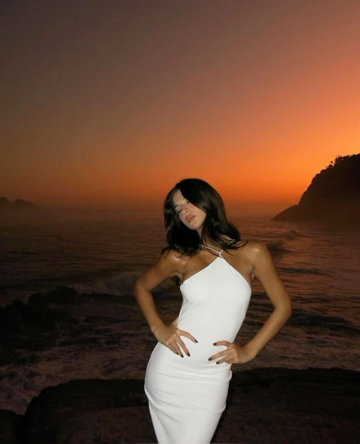 Weißes, modisches, elegantes, schlichtes, langes, bodenlanges Ballkleid aus Satin im Meerjungfrau-Stil gh3169