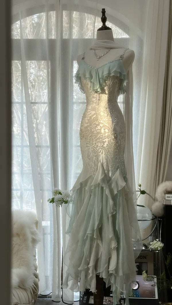 Robe de soirée sirène longue et fine en tulle et dentelle, magnifique robe de bal, charmante, à bretelles spaghetti, perles et volants, verte et blanche, gh3617a