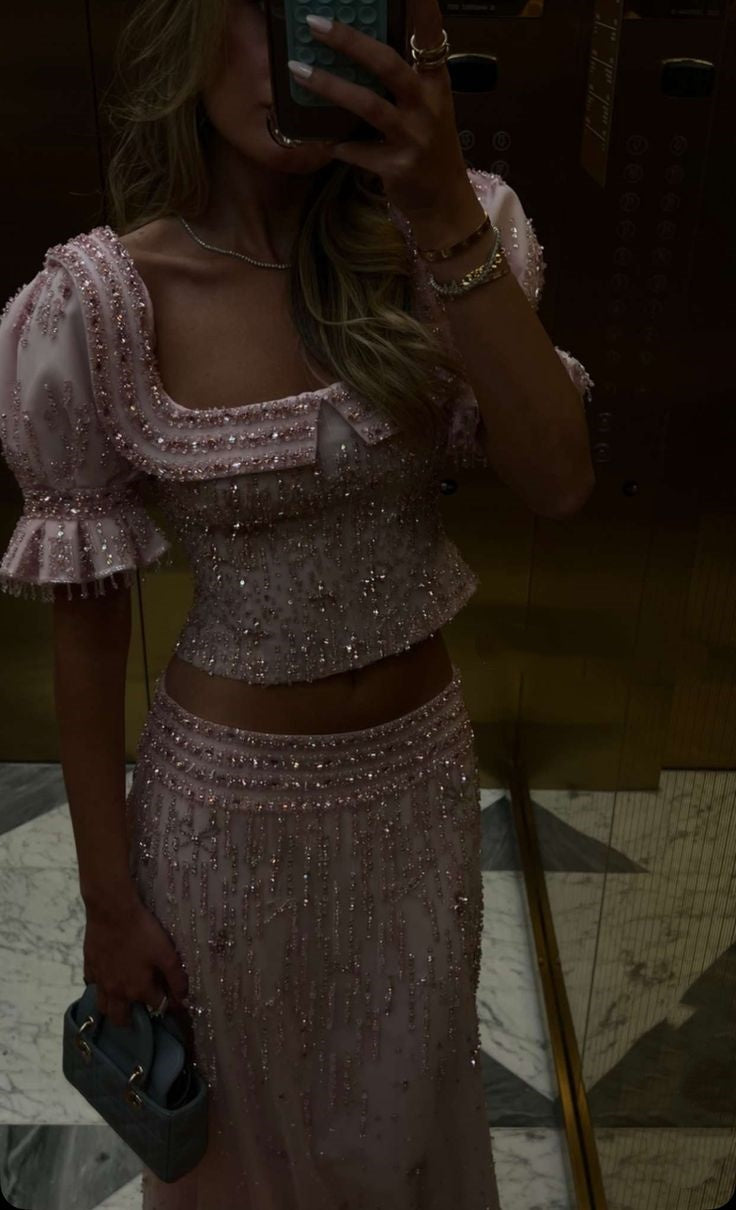 Robe deux-pièces rose en tulle à manches courtes et perles | Robe maxi élégante et luxueuse à encolure carrée découpée, idéale pour une soirée de gala gh6465