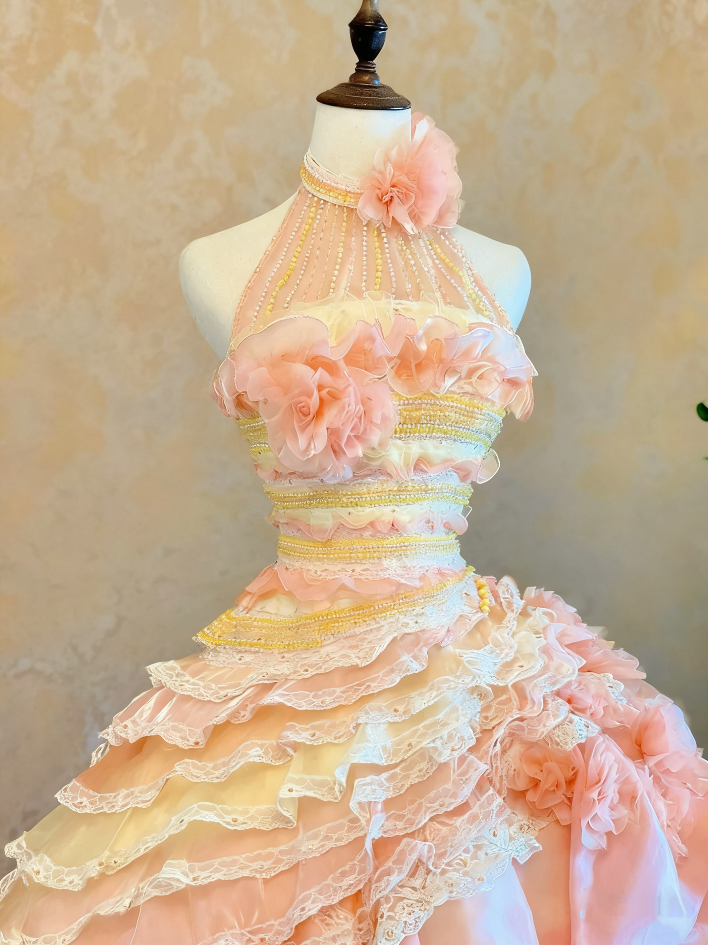 girlhomeshops-Pink-Yellow Gradient Satin Halter-Neck 3D Flower-Embellished Floor-Length Court-Style Gown gh6372