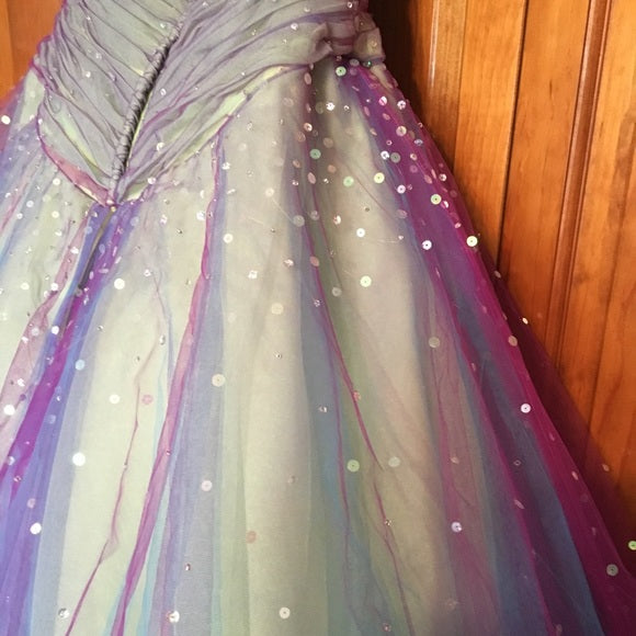Purple Gorgeous Fashion V-neck Elegant Exquisite Beaded Long Tulle Ball Gown Evening Dress gh3490