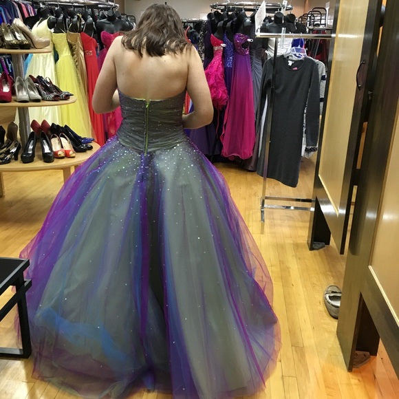 Purple Gorgeous Fashion V-neck Elegant Exquisite Beaded Long Tulle Ball Gown Evening Dress gh3490