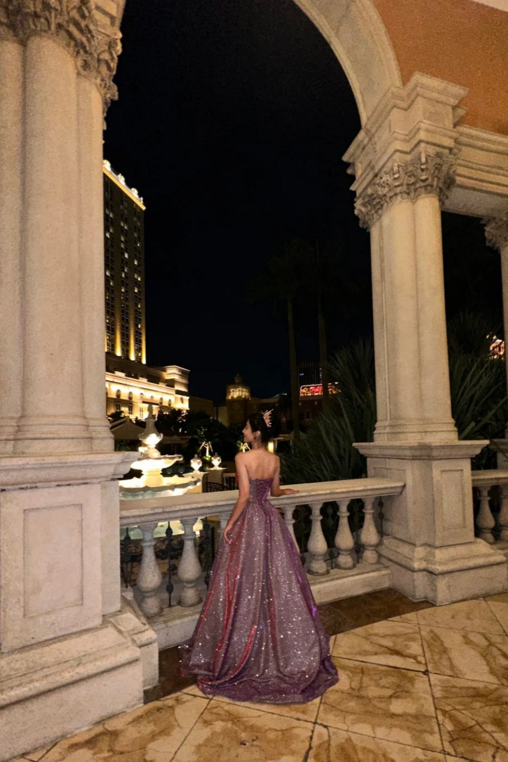 Robe longue élégante et brillante violette, modèle gh6645