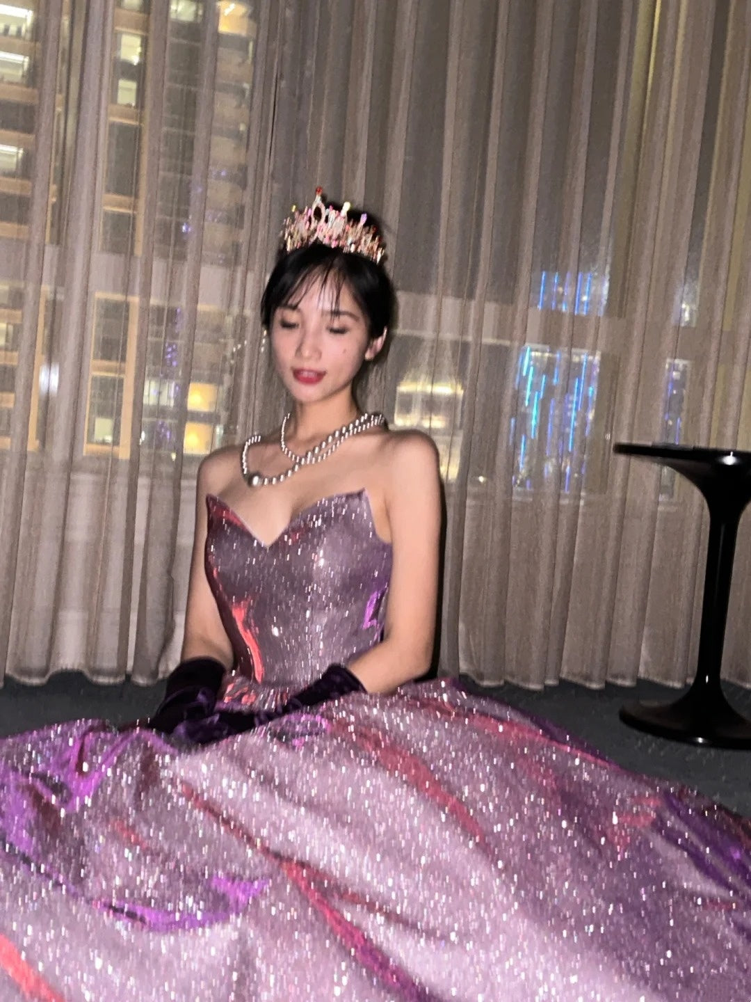 Robe longue élégante et brillante violette, modèle gh6645