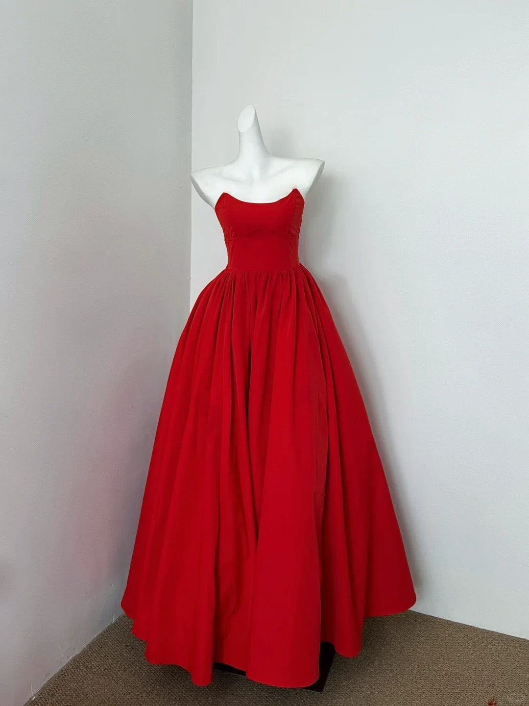 Robe de soirée longue en satin rouge élégante gh4476