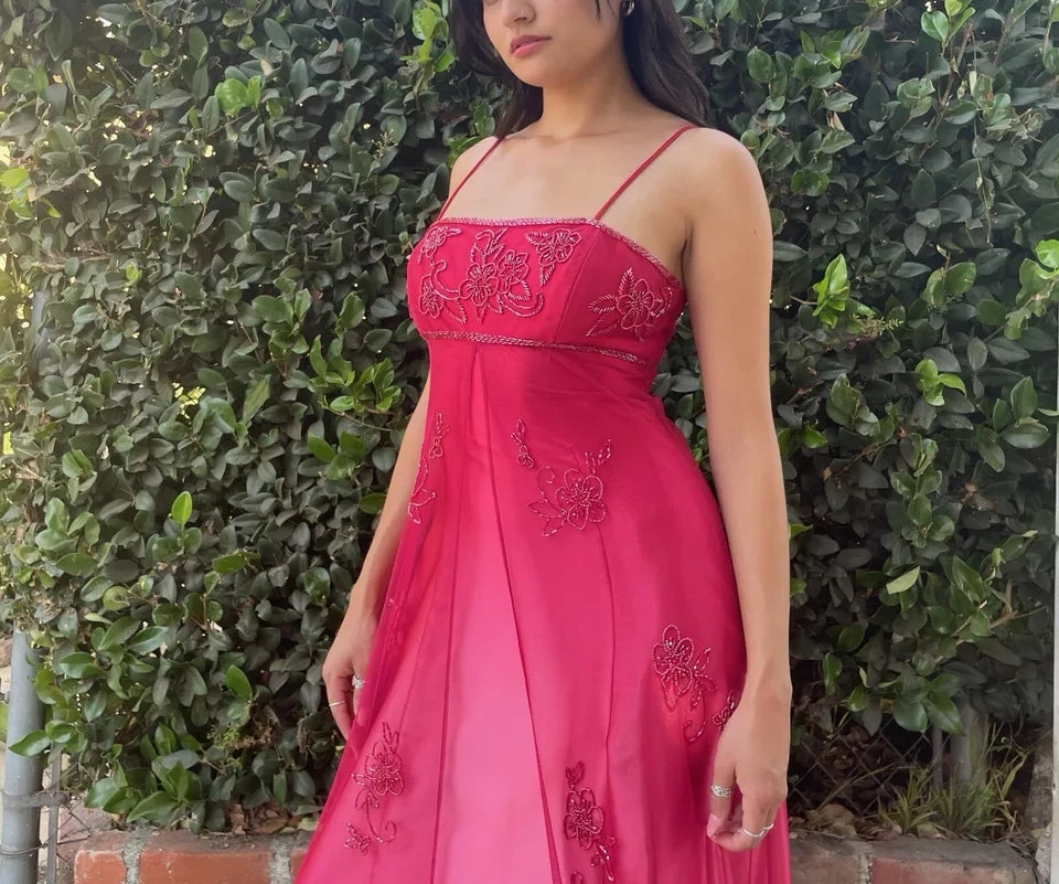 Robe de soirée longue en tulle, élégante et élégante, avec broderies et perles, bretelles spaghetti, rouge, gh3576