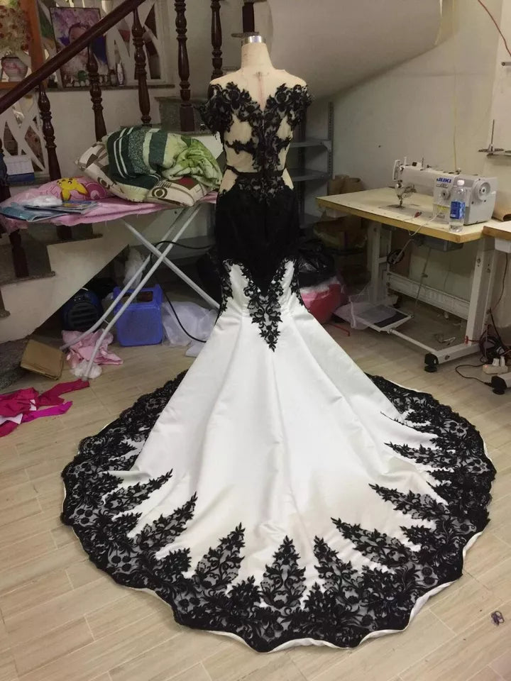 Black gorgeous exquisite lace V-neck backless long floor-length trailing satin sexy elegant ball gown evening dress wedding dress gh3456