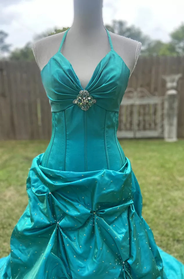 Robe de soirée longue plissée en satin vert magnifique à bretelles vintage gh3311