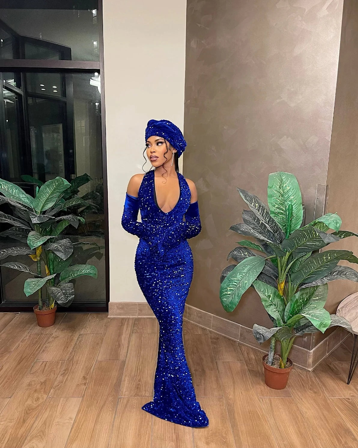 Robe de soirée longue moulante rouge brillante et sexy à paillettes avec col en V gh3414