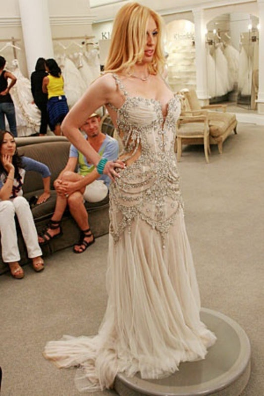 Girlhomeshops - Robe de mariée blanche ivoire exquise robe de bal longue en tulle à dos ouvert et perles robe de mariée gh5468