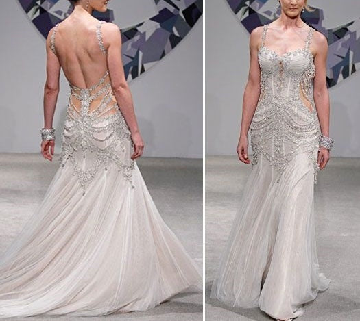 Girlhomeshops - Robe de mariée blanche ivoire exquise robe de bal longue en tulle à dos ouvert et perles robe de mariée gh5468