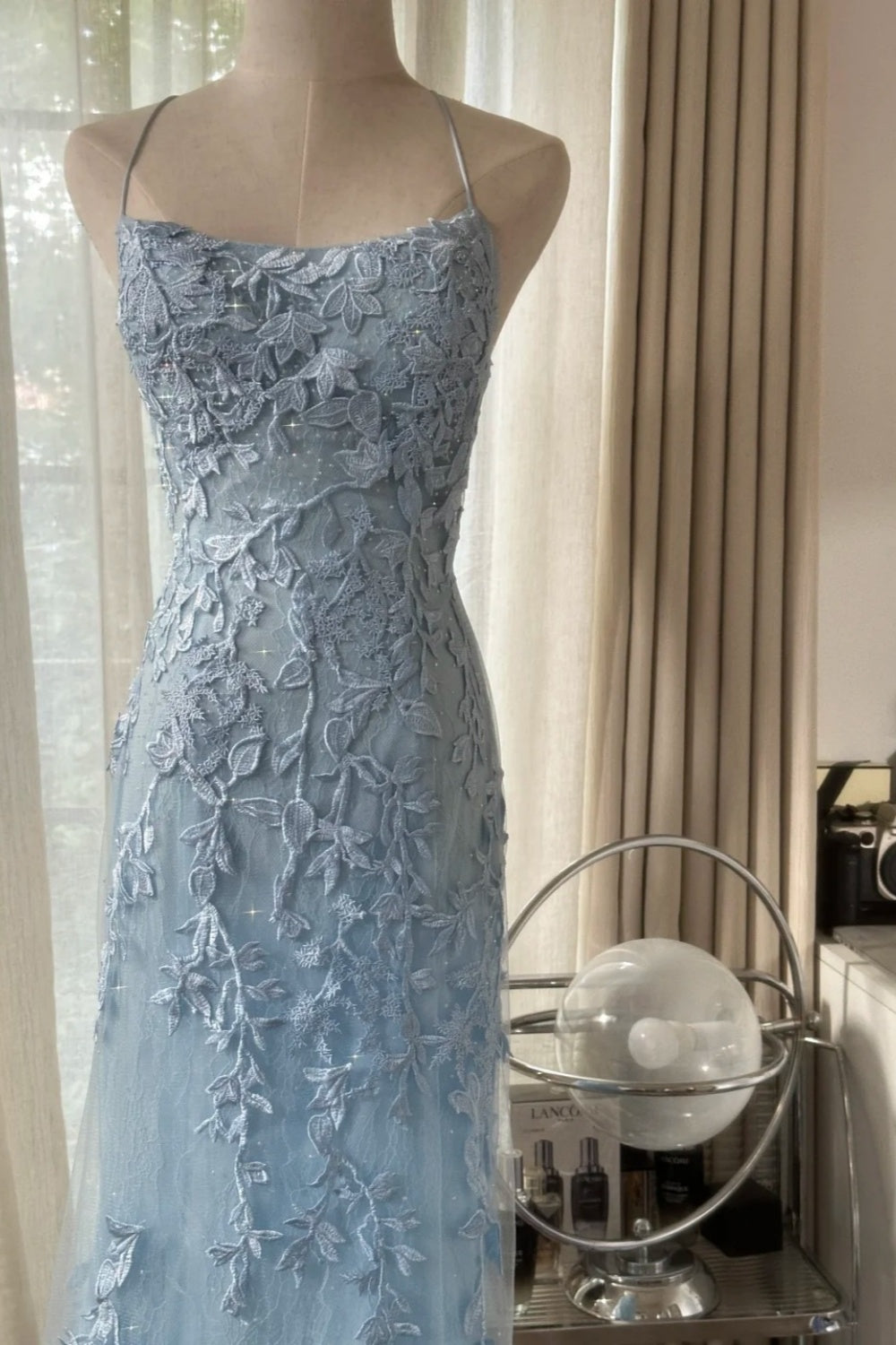 girlhomeshops-Gradient Blue Tulle Spaghetti-Strap 3D Embroidery Train Fairy-Style Gown gh6375
