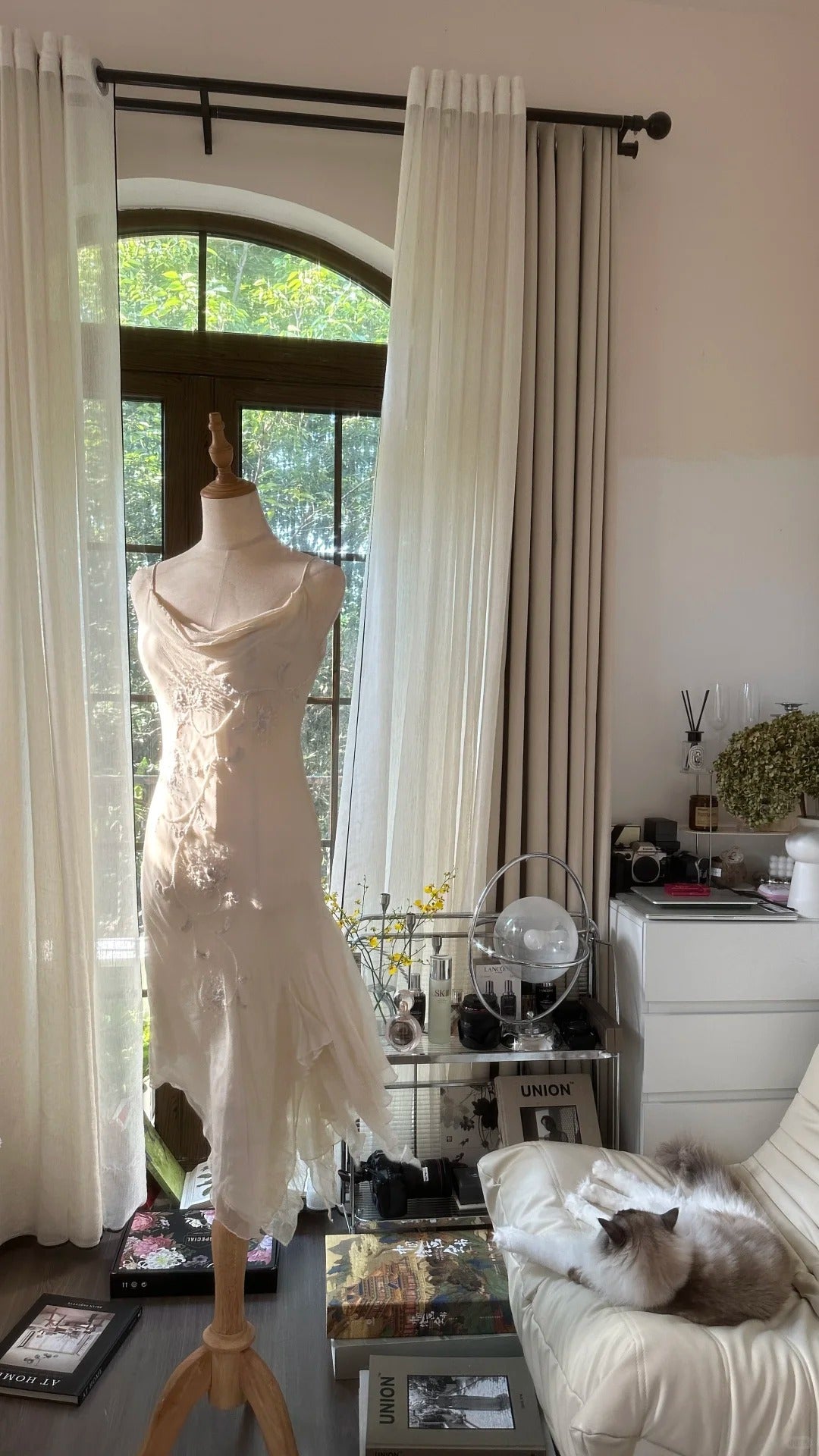 Ivory white elegant fashion exquisite floral beaded mid-length. Short chiffon ball gown evening dress party dress gh4622