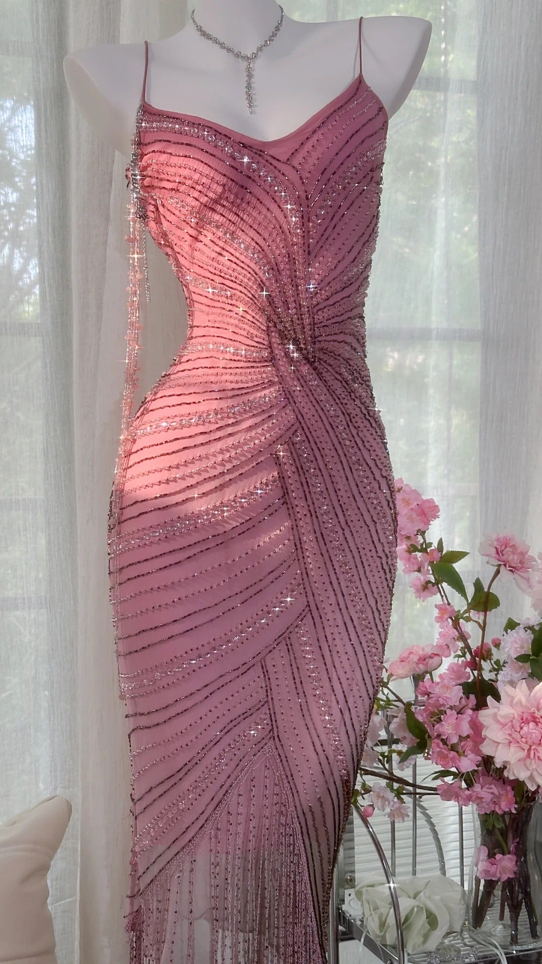 Robe de soirée courte en tulle et mousseline de soie, élégante et magnifique, rose, avec pompons perlés, robe de cocktail, robe de bal, robe de soirée, robe de fête d'anniversaire, robe de bal, gh4086