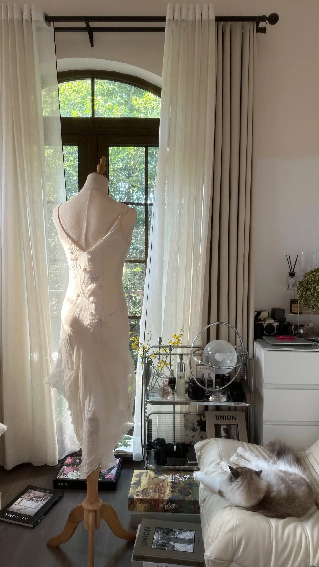 Ivory white elegant fashion exquisite floral beaded mid-length. Short chiffon ball gown evening dress party dress gh4622