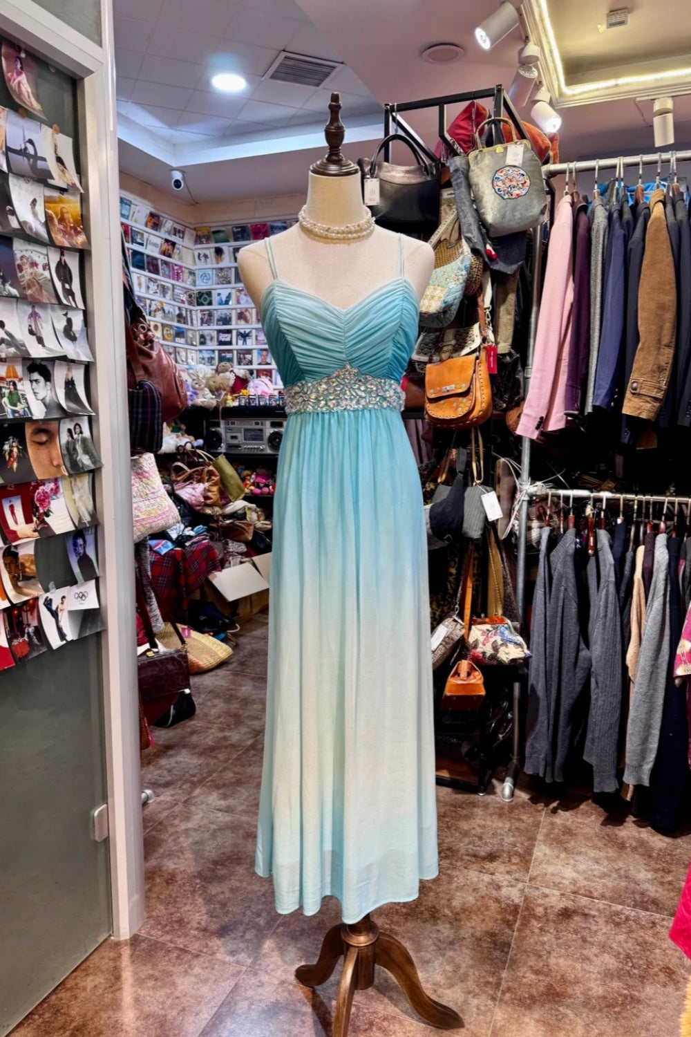girlhomeshops-Ocean Dream Style Gradient Aqua Chiffon Strass – Taille Spaghetti – Träger Bodenlanges Abendkleid gh5885