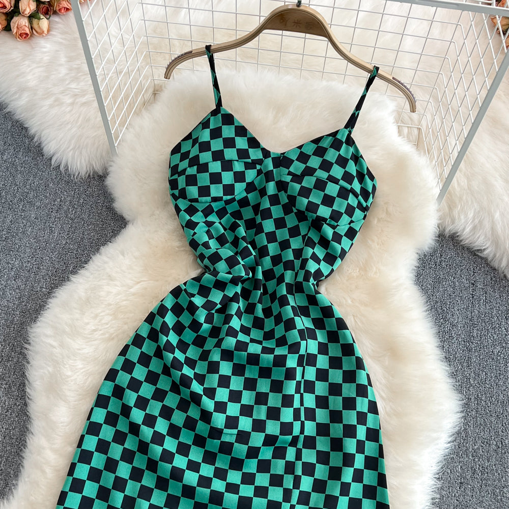 Fashion sleeveless backless split V-neck checkerboard dress  11126