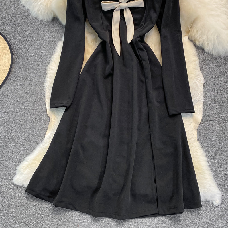 Schwarzes A-Linien-Kleid mit langen Ärmeln A-Linien-Modekleid 10953