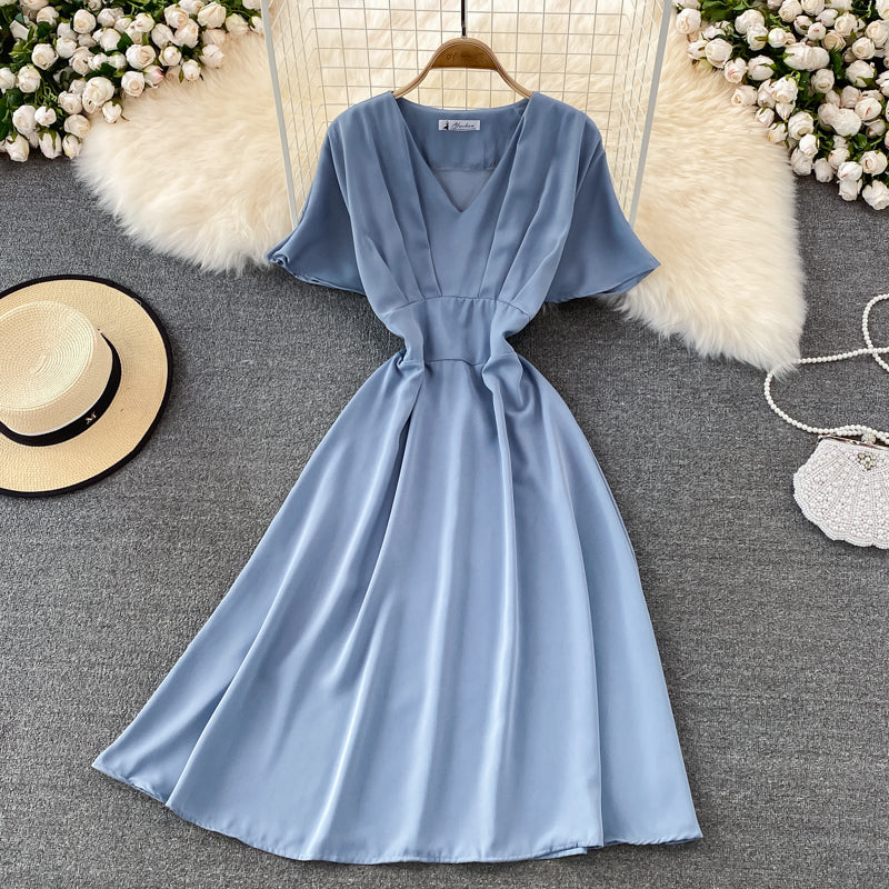 Süßes A-Linie V-Ausschnitt kurzes Kleid Modekleid 10861
