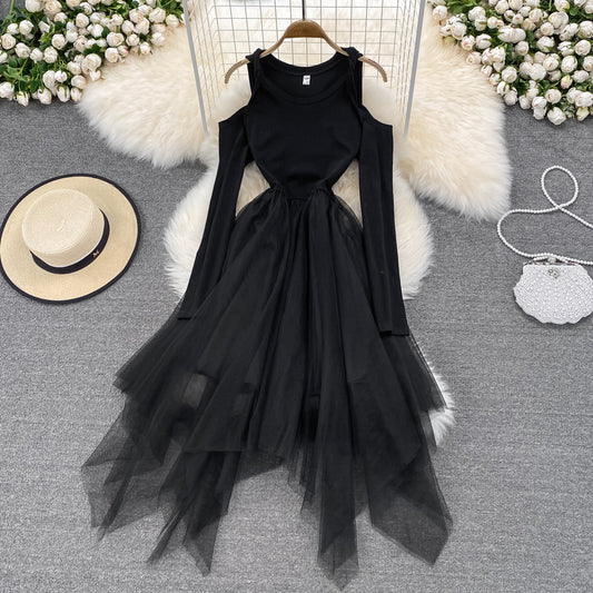 Schwarzes unregelmäßiges langärmliges schulterfreies Kleid Modekleid 10872