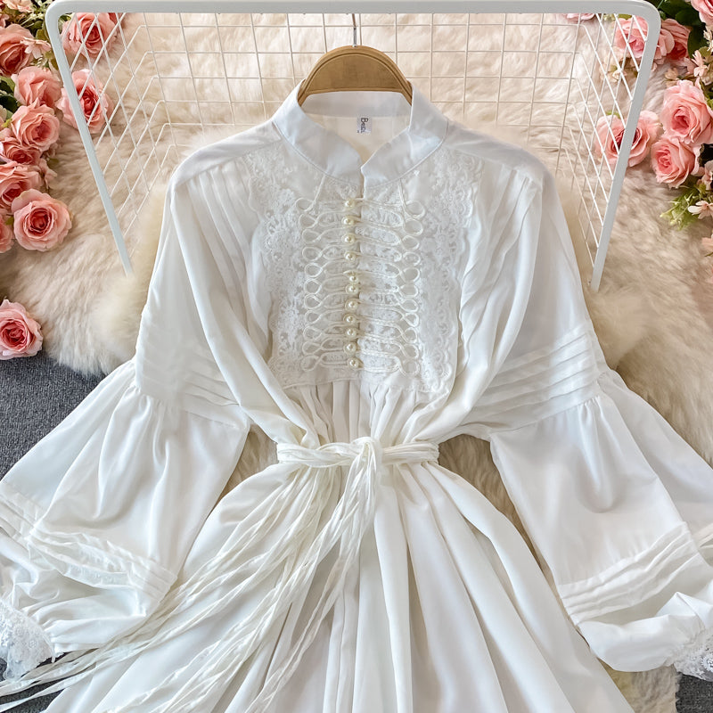 Süßes Spitzenkleid mit langen Ärmeln Modekleid 10744