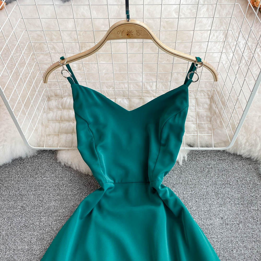 Einfaches kurzes Kleid mit V-Ausschnitt A-Linie Modekleid 10702