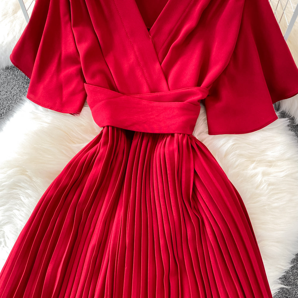 Einfaches kurzes Kleid mit V-Ausschnitt A-Linie Modekleid 10728