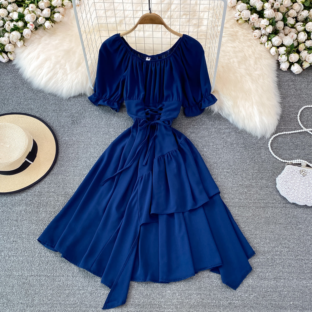 Einfaches Schnürkleid mit unregelmäßigem Kleid 10738