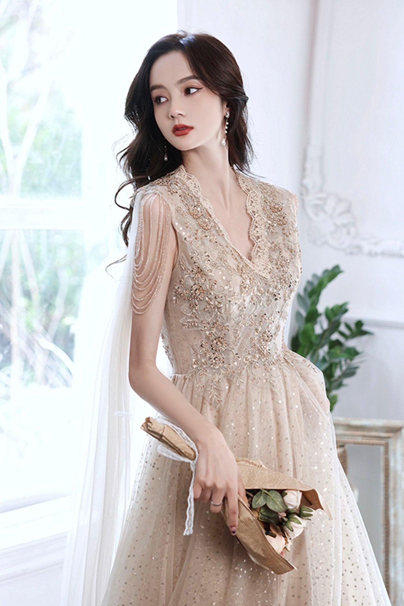 Robe de soirée longue en tulle à paillettes champagne 10605