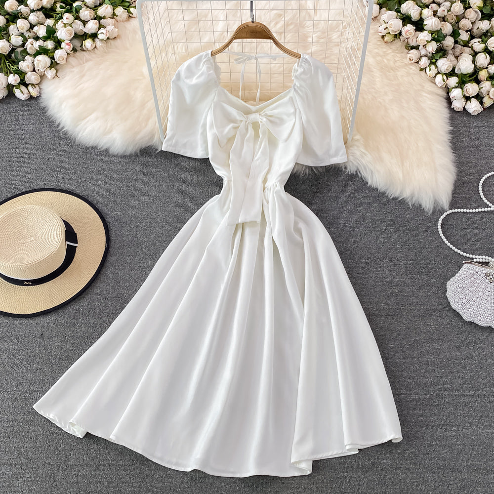 Niedliches kurzes Kleid mit Schleife in A-Linie 10696