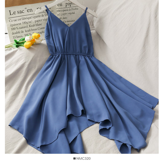 Süßes unregelmäßiges kurzes Kleid mit V-Ausschnitt A-Linie Modekleid 10675