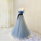 Langes Ballkleid aus blauem Tüll mit Pailletten, blaues Abendkleid 10045