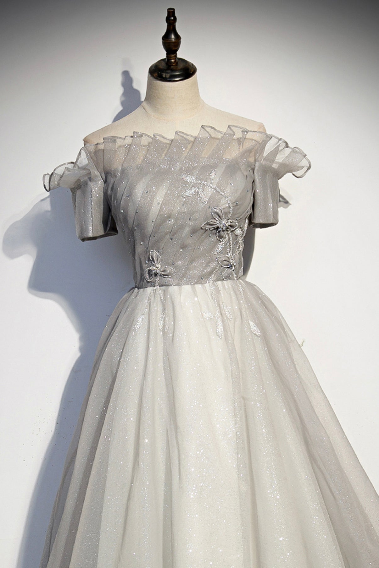 Langes Ballkleid aus silbernem Tüll, formelles Kleid 8598