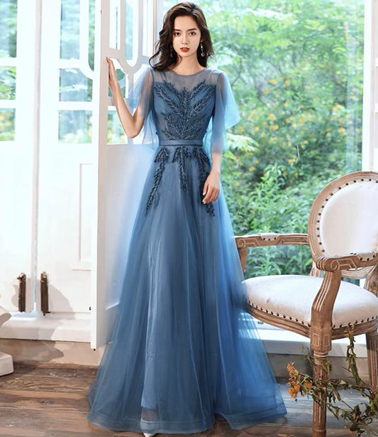 Robe de soirée longue en tulle bleu et dentelle 10286