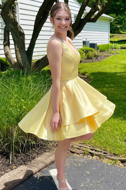 Robe de soirée courte jaune à col en V et coupe trapèze gh1363