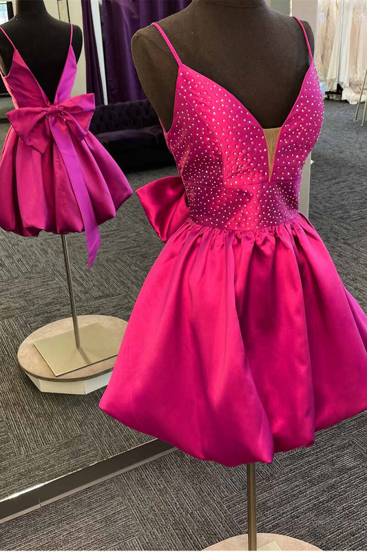 Robe de soirée courte en forme de A avec col en V et nœud dans le dos et perles magenta gh1431
