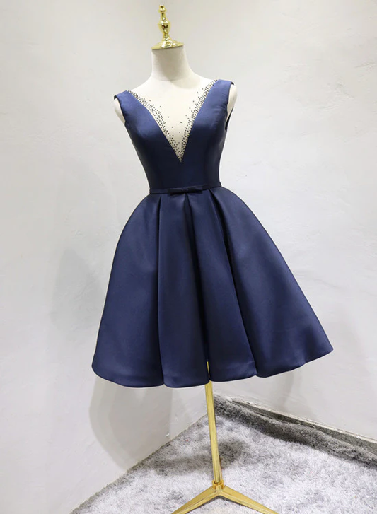 Robe élégante en satin bleu marine à décolleté en V et perles, robe de demoiselle d'honneur courte gh345