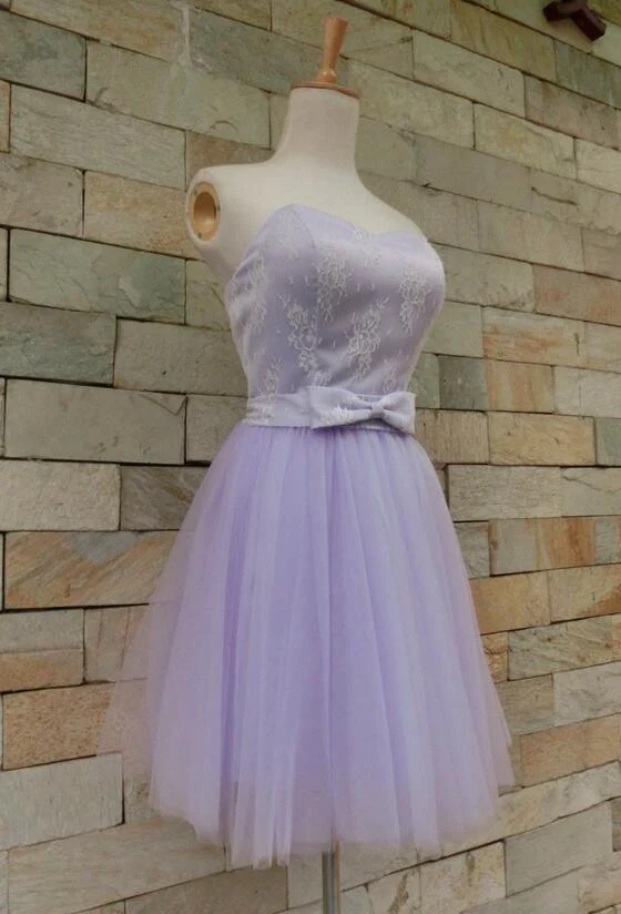 Schönes lavendelfarbenes Tüll- und Spitzen-niedliches Partykleid, Schatz-Partykleid mit Schleife gh412