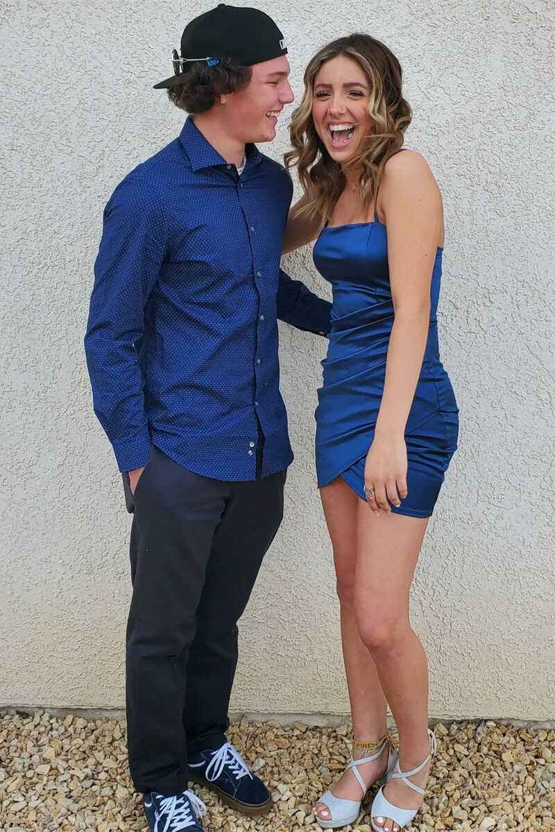 Robe de soirée courte froncée à bretelles spaghetti vertes gh1376