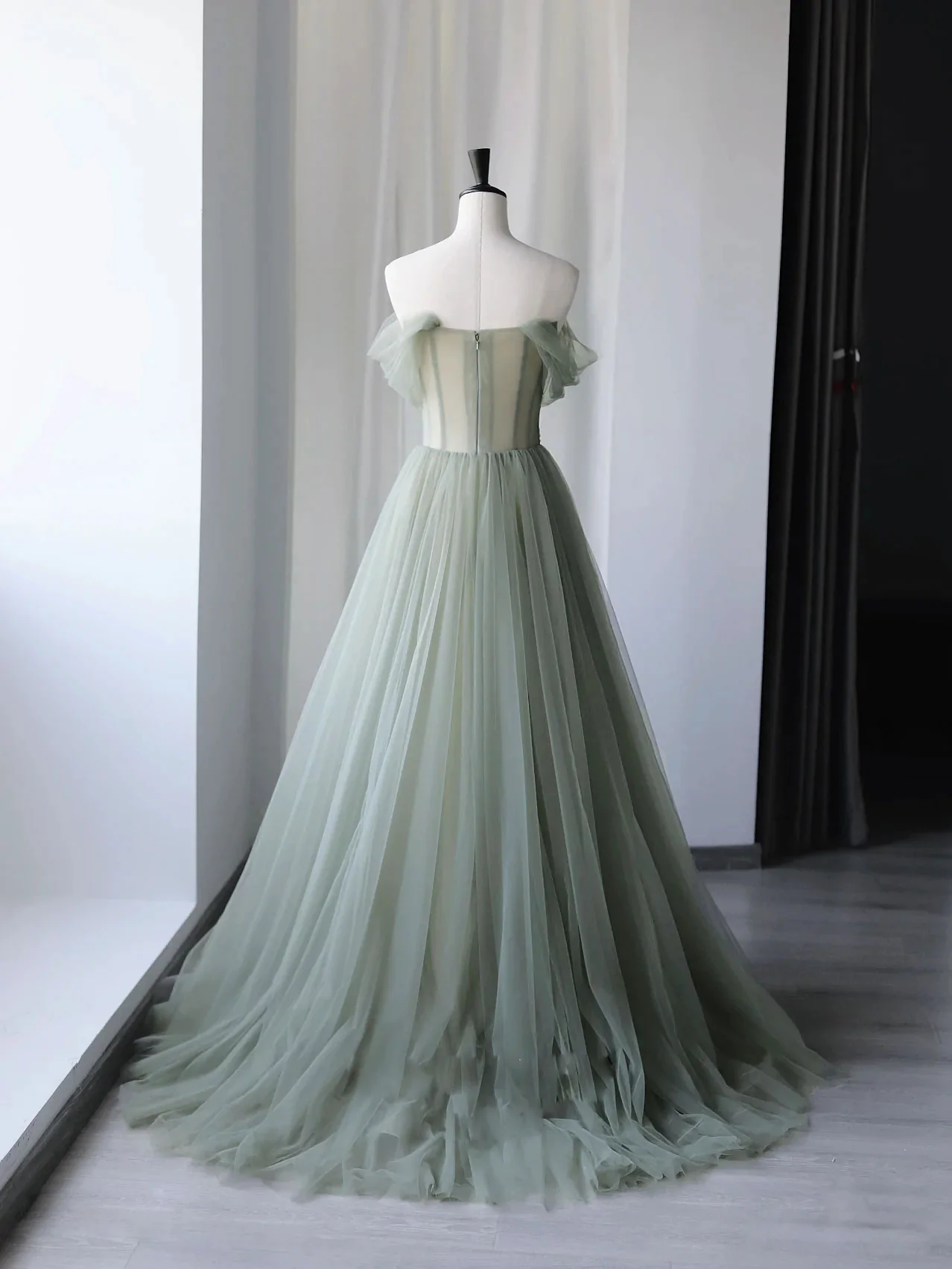 Beautiful Light Sofa Green Tulle Long Party Dress, Green Tulle Formal Dresses gh2422