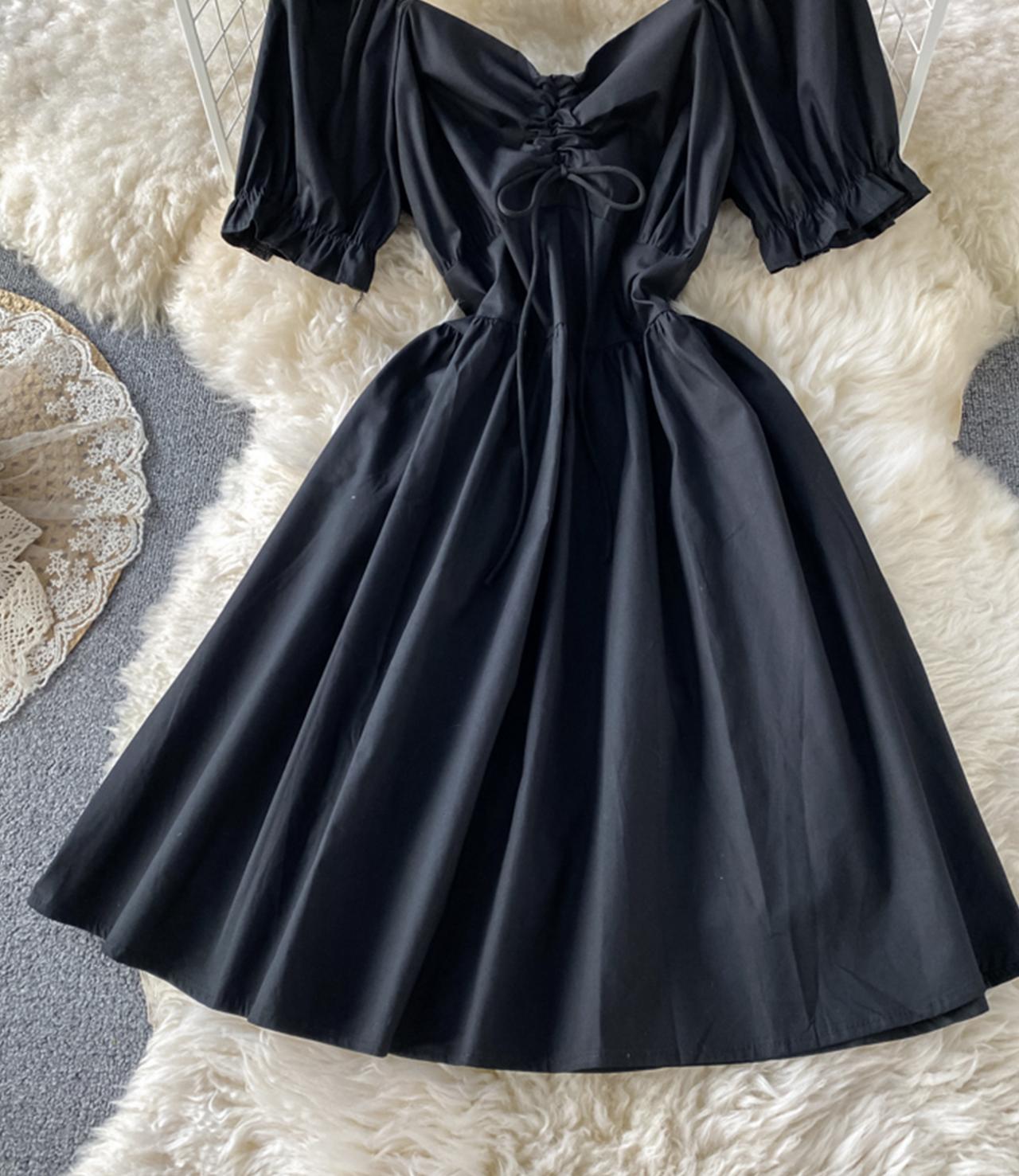 Schwarzes kurzes Kleid in A-Linie Modekleid 689